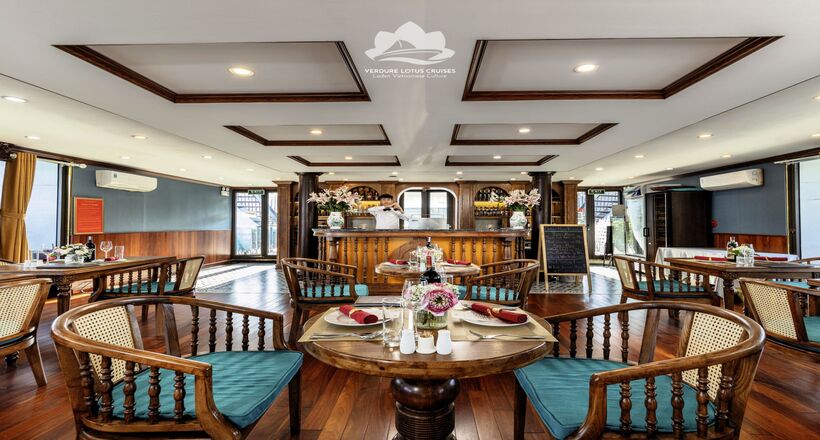 Vedure Lotus Grandeur Cruise